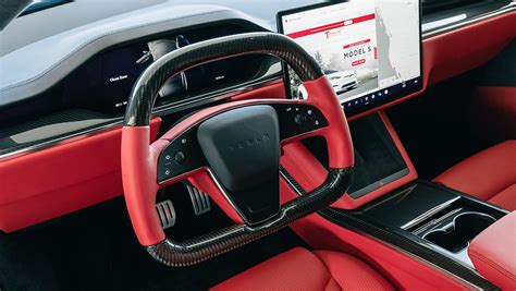 T Sportline 360 Yoke Steering Wheel for Model S: Hands-On Review