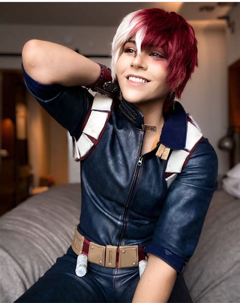 Shoto Todoroki by Akrcos. Yes, that's a girl. : r/cosplaygirls