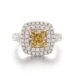 Fancy Brownish Yellow Diamond and Diamond Ring | 2.30克拉 彩棕黃色鑽石 配 鑽石戒指 ...
