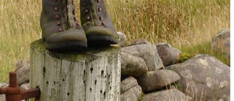 Boots.jpg | Abandoned hiking boots, Durnamuck, Scotland. | pualv | Flickr