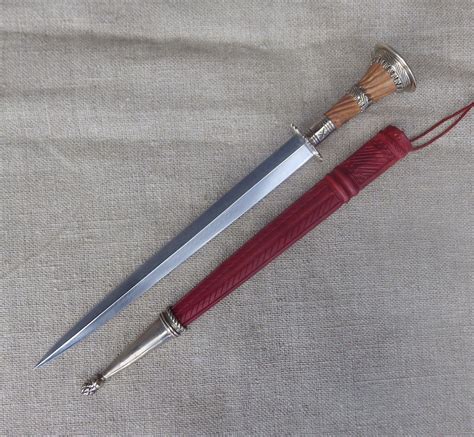 French medieval rondel dagger Medieval Ages, Medieval Weapons, Fantasy Rpg, Medieval Fantasy ...