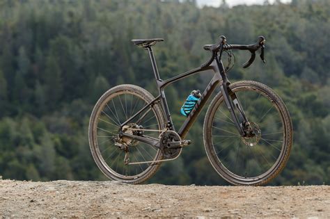 Giant introduces all-new Revolt Advanced gravel bike | Road Bike News, Reviews, and Photos