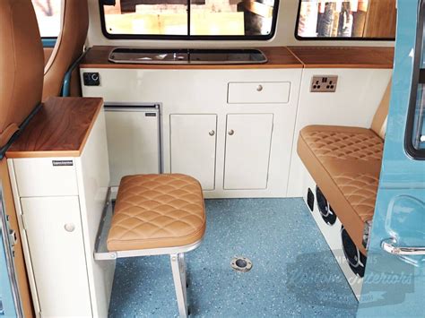 30 Inspiration Photo of Volkswagen Camper Interior | Kombi home, Motorhome, Land rover