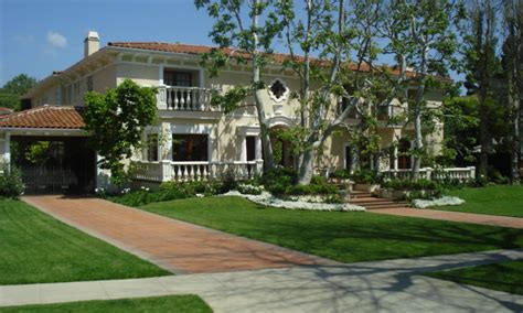 Hollywood Celebrity Homes Tour from Los Angeles | Do Something Different