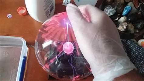 Plasma ball phenomenon with Salt Water - YouTube