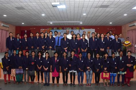 IIT Bhubaneswar Inspires Girl Students To Take Up Career In Science ...