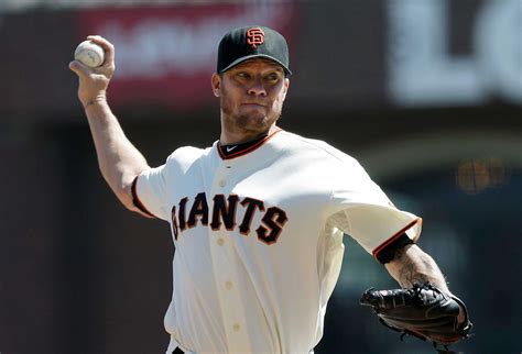 Jake Peavy solid again as Giants sweep Diamondbacks, 6-2