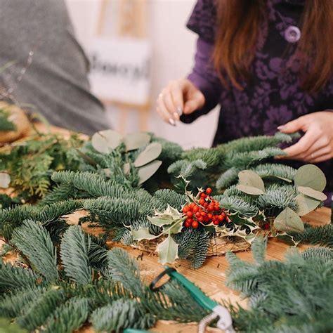 Christmas Wreath Making Workshop, Hogshaw Farm & Wildlife Park, Buckingham, November 30 2023 ...