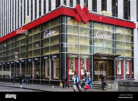 Cartier Store Front, Holiday Season, NYC Stock Photo, Royalty Free Image: 92485892 - Alamy