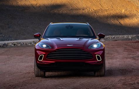 Aston Martin DBX - EQ. Magazine