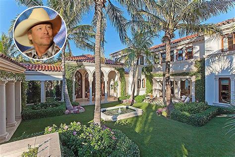 Alan Jackson’s Oceanfront Mansion in Florida Is Jaw-Dropping | WKKY Country 104.7