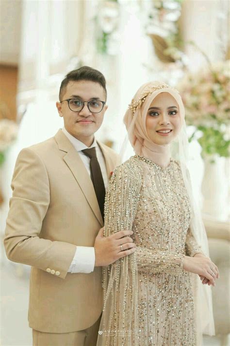 Pin oleh Khairunnisya Azmi di kebaya terkini | Gaun pengantin sederhana, Pengantin, Pengantin wanita