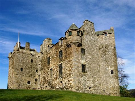 Elcho Castle - Explore the Historic Scottish Castle