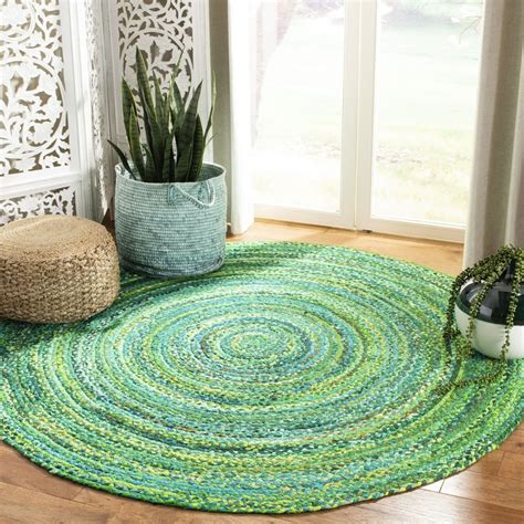 SAFAVIEH Braided Winifred Colorful Braided Cotton Area Rug, Green, 5' x 5' Round - Walmart.com ...