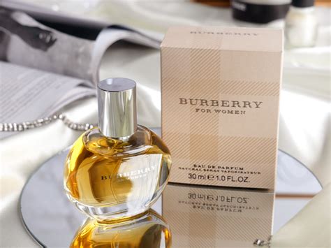 Burberry Perfume for Women Review: Exceptionally Refreshing - Everfumed ...