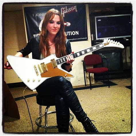 Gibson Lzzy Hale Signature Explorer Guitar Announced (Photo) – Gears of ...