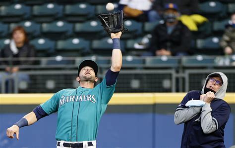 ‘I feel good’: Mariners trying to pace Mitch Haniger, but he’s off to a strong start - The Athletic