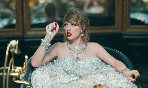 Taylor Swift Music Video Viewed 1 Billion Times On YouTube