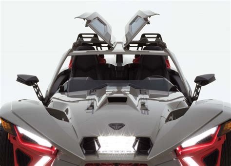 Preview: 2022 Polaris Slingshot adds new roof options