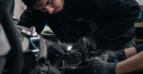 Bad Starter Symptoms 🏎️ And, How To Test Your Car's Starter Motor