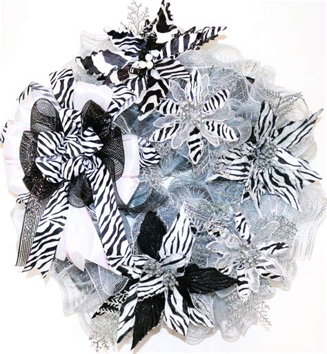 Zebra Wreath, Zebra Decor, Zebra Print Decor, Zebra Print Wreath, Christmas Wreath, Everyday ...