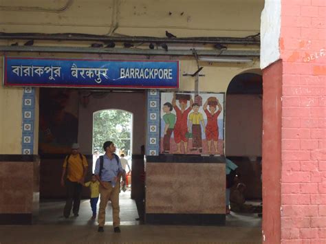 Kolkata Curry: The Barrackpore railway station- a landmark in Sealdah ...