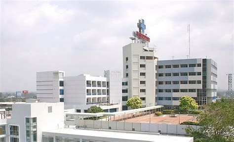 Bangkok - Pattaya Hospital - TEAC architect