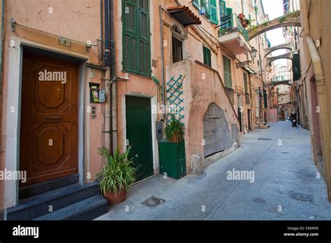 Alley in the old town La Pigna, San Remo, port city on the Ligurian Stock Photo: 48707996 - Alamy