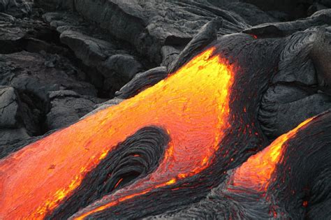 Lavas - The Australian Museum