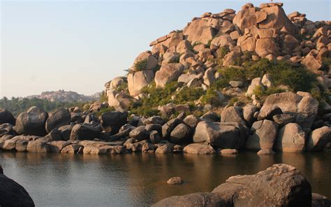 Hampi boulders | By the Tungabhadra river. Dec 2011. | Kandukuru Nagarjun | Flickr