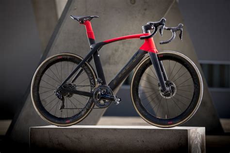 2019 Trek Madone SLR 9 Disc - Design & Innovation Award