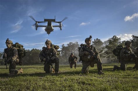 Air Force Special Tactics integrate into Marine Raider training > Air ...