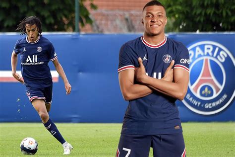 Who Is Kylian Mbappe's Brother? - SportsBigNews