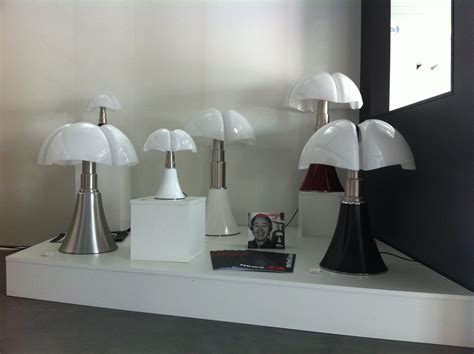 Les lampes Pipistrello de Martinelli Luce dans notre showroom en Savoie ...