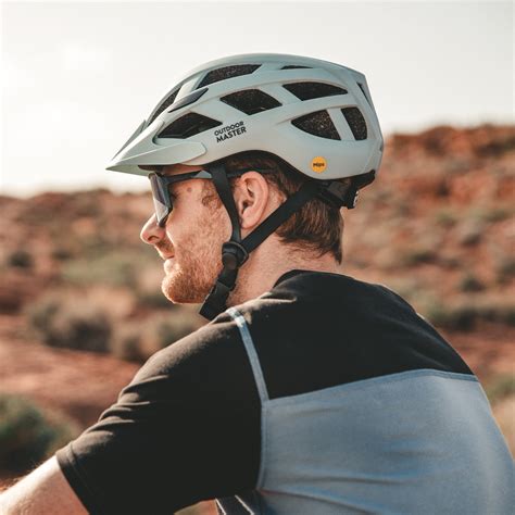 Mips Bike Helmet GEM | Outdoor Master®