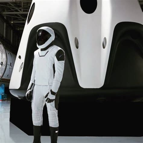 SpaceX offers to make spacesuits for NASA as major problems revealed ...