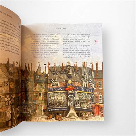 Harry Potter and the Philosopher's Stone: Illustrated Edition