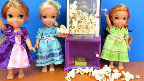 Sleepover ! Elsa and Anna toddlers - Popcorn - Rapunzel - movie - pizza - YouTube | Rapunzel ...