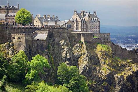 Visit Edinburgh Castle (Scotland) - Tickets & Tours