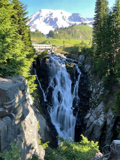 10 Breathtaking Waterfalls near Seattle - Krystal [[Clear]] Trekking