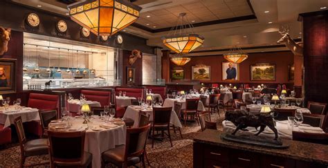 Capital Grille Chicago - Upscale Steakhouse Experience