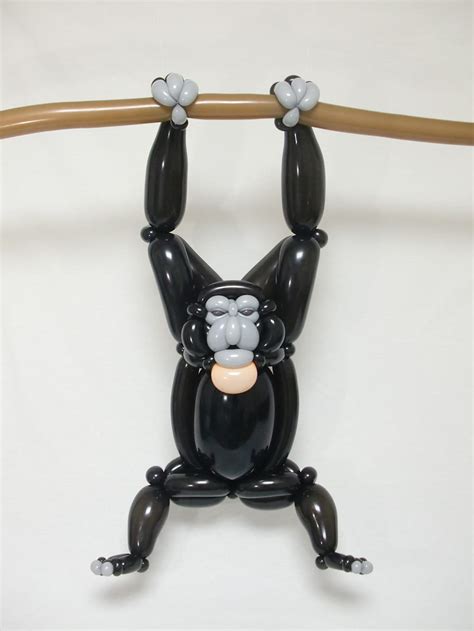 Balloon Sculptures Depicting Animals and Insects by Masayoshi Matsumoto ...