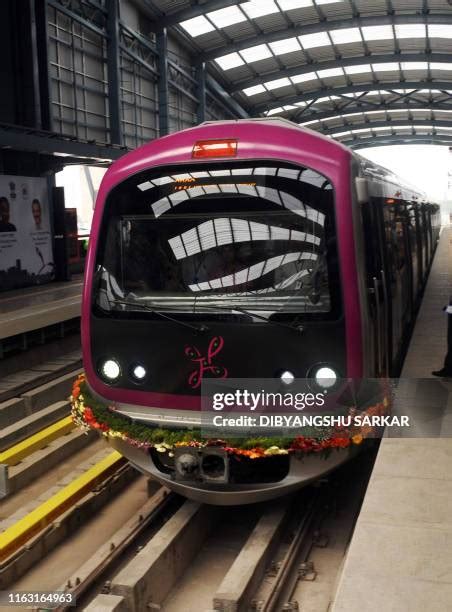 11 Mahatma Gandhi Road Metro Station (Bangalore) Stock Photos, High-Res ...