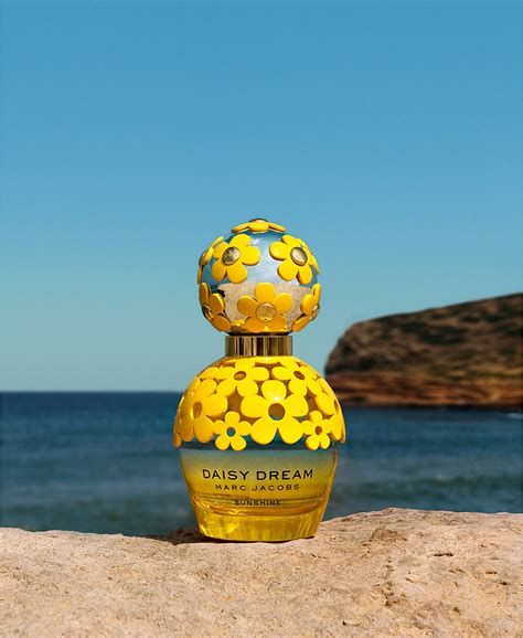 Daisy Dream Sunshine Marc Jacobs perfume - a fragrance for women 2019