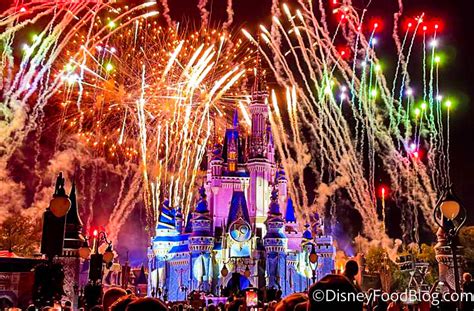 Best Places to Watch Fireworks in Magic Kingdom - Disney Food/Restaurants - Disney Vacation Club ...