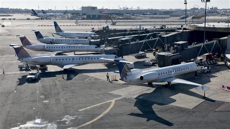 United Airlines begins flights from Newark to Naples, Italy