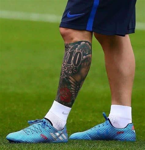 Messi's calf tattoo | Tatuagem panturrilha masculina, Panturrilhas ...