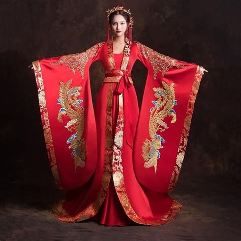 Extraordinary Wedding Hanfu (A Traditional Chinese Dress) | Silk dress long, Hanfu, Traditional ...