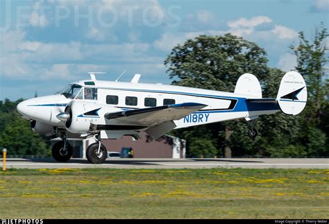 N18RY | Beechcraft E18S | Private | Thierry Weber | JetPhotos