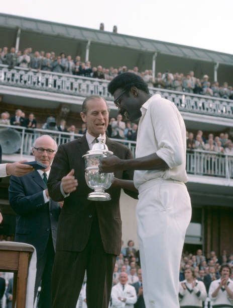 Knighthoods for WI Greats Clive Lloyd and Gordon Greenidge | Windies ...